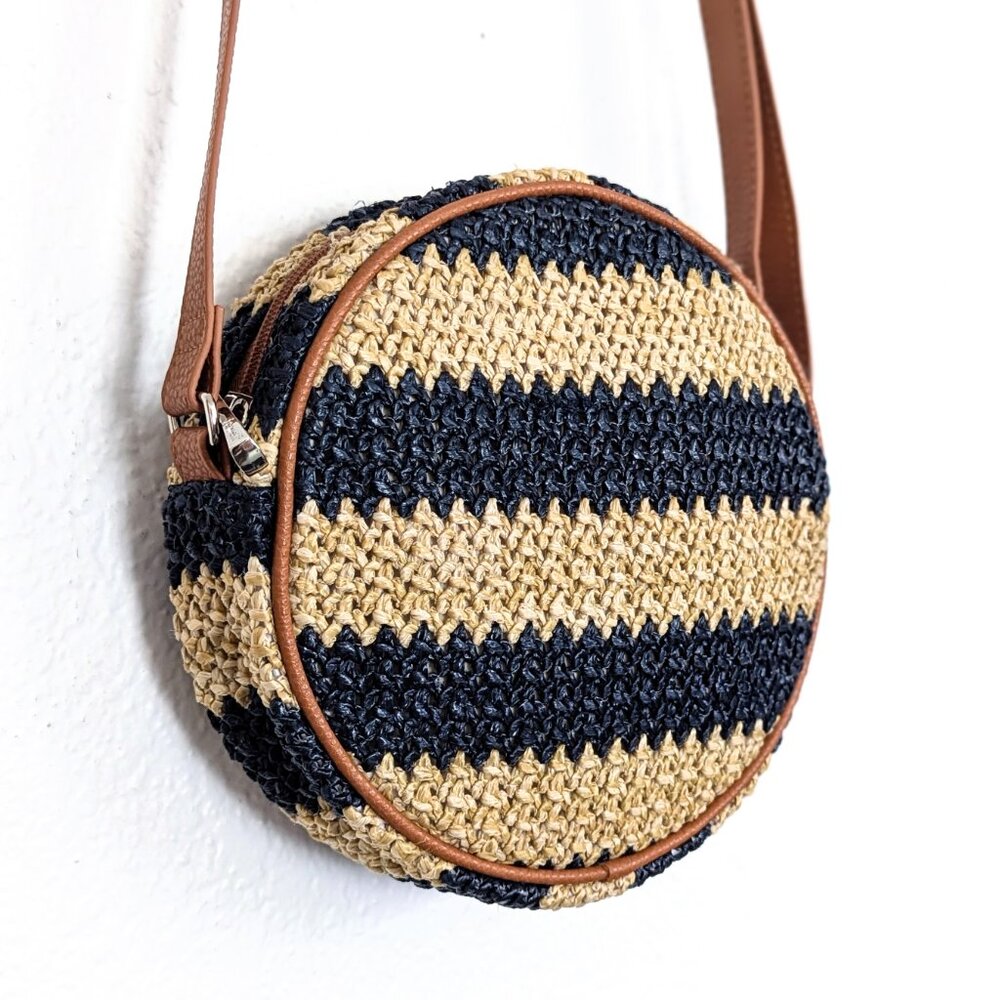 Raffia Crossbody Blue and Beige Striped Summer Straw Circle Round Bag Purse